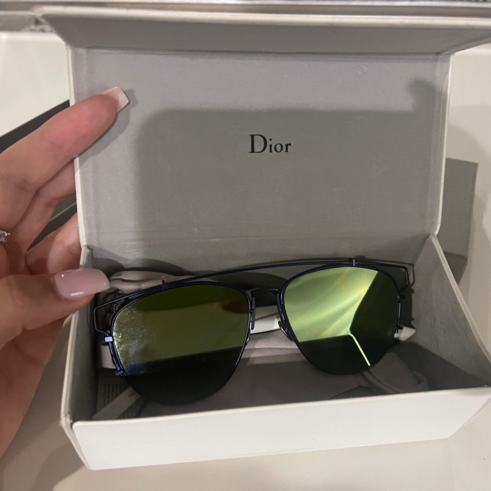 DIOR sunglasses - Picture 3 of 6